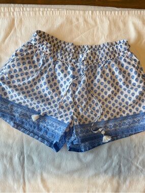 Vineyard Vines White and Blue Printed Drawstring Shorts